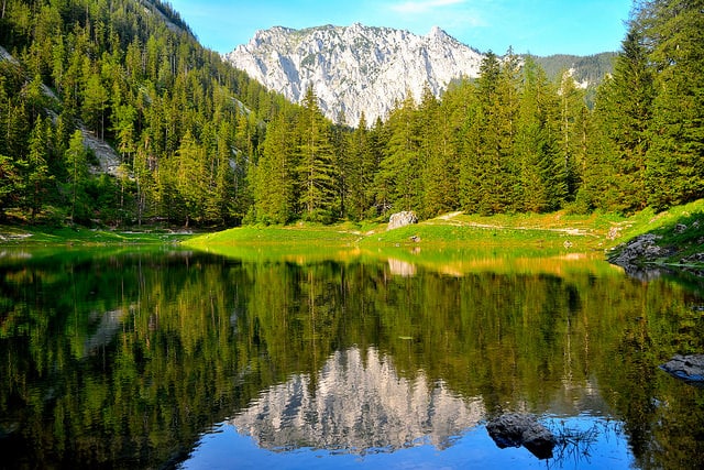 unique dive destination Green lake scuba diving austria