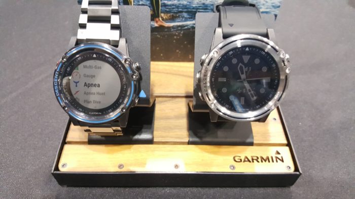 Garmin Descent Mk1 computer in Gray Sapphire and Silver Sapphire