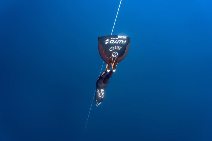 Alessia Zecchini Sets CMAS Constant Weight Freediving World Record