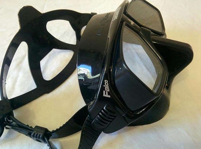 Review: Sphera X Freediving Mask Aqualung Falco - Note the rigid frame inserts holding the glass lenses
