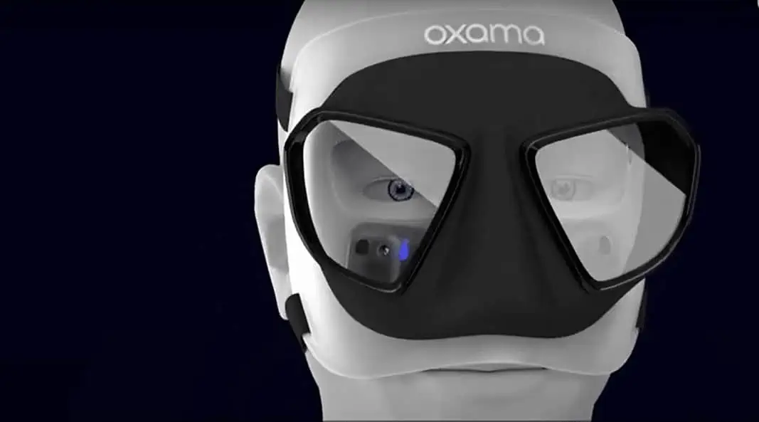 Oxama, the first speaking oximeter computer