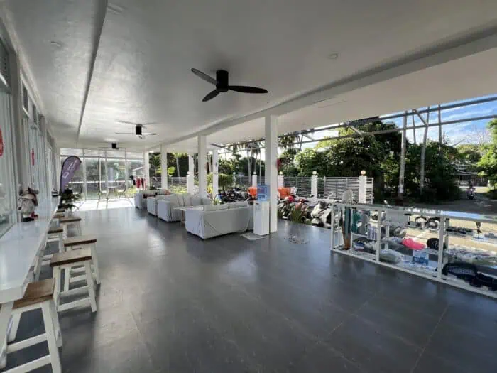 Review: Autonomous Depth Training at Freedive SuperHOME Freedive SuperHOME's welcoming reception area.