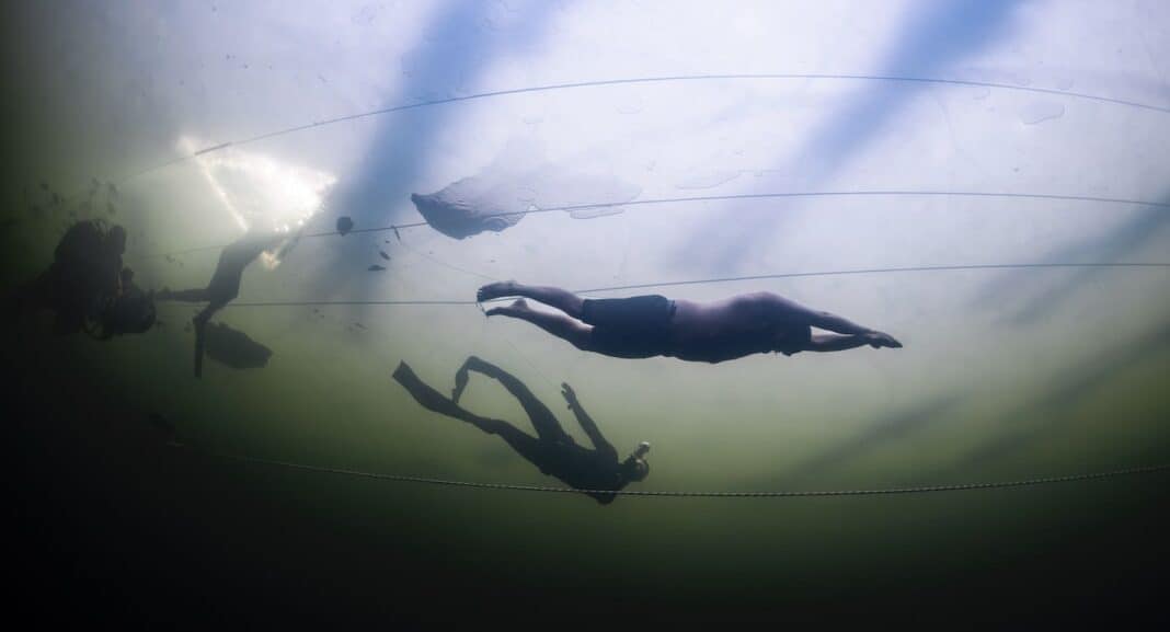 Olavi Paananen Breaks No-Fins, Under-Ice World Record (Image credit: Ari Linna)