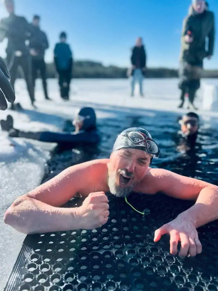 Olavi Paananen Breaks No-Fins, Under-Ice World Record (Image credit: Kimmo Lahtinen)