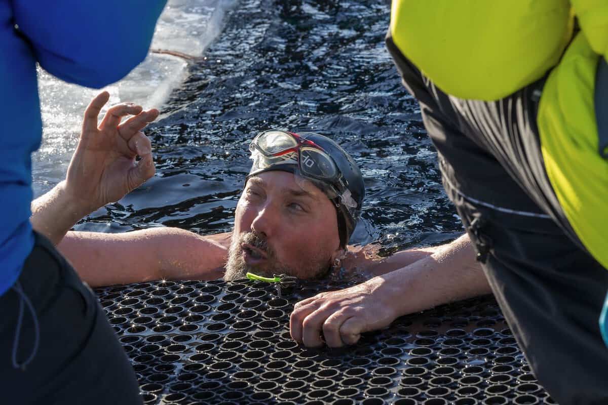 Olavi Paananen Breaks No-Fins, Under-Ice World Record (Image credit: Pentti Leinonen)