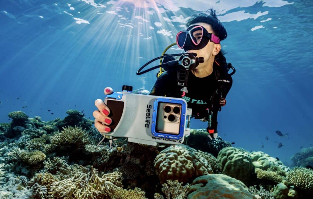 SeaLife Unveils New SportDiver S Smartphone Housing (Image credit: Tobias Friedrich)