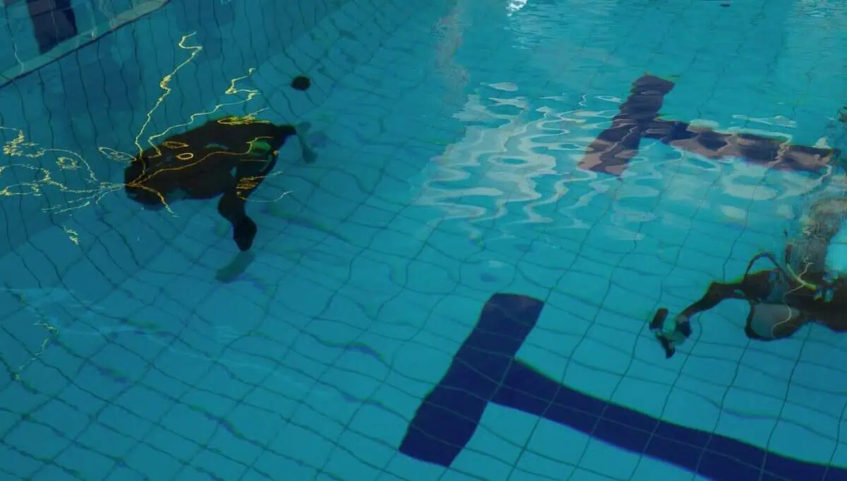 Stanislaw Odbiezalek Sets New Men's World Underwater Walk World Record Stanislaw Odbiezalek Sets New Men's World Underwater Walk World Record