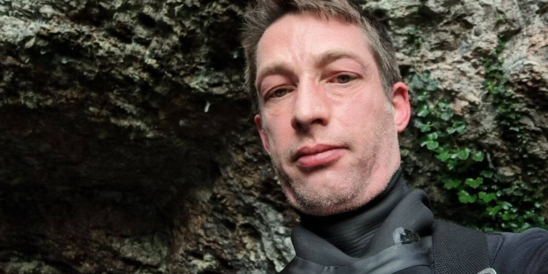 Andy Rice - Cave Diver Dies After 1,000th Dive